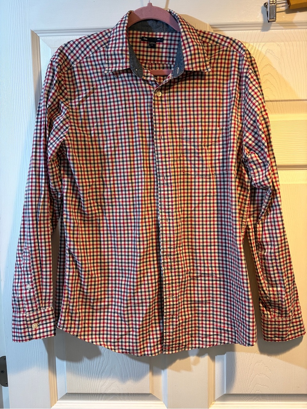 GAP Men's Red, Blue & White Checked Button-Down Shirt